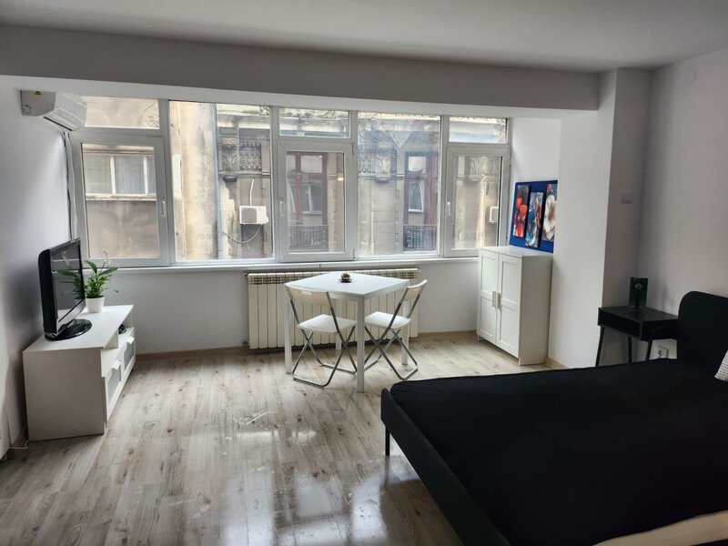 Brezoianu, Cismigiu, Universitate, Centrul Vechi, Calea Victoriei