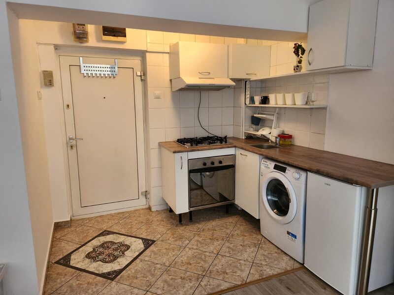 Brezoianu, Cismigiu, Universitate, Centrul Vechi, Calea Victoriei